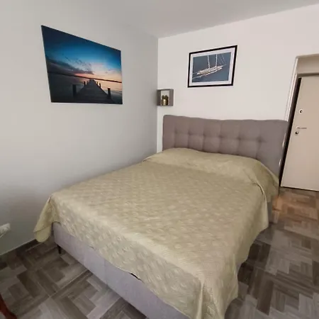 Novi Demy U Centru Splita Apartman *