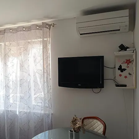 Novi Demy U Centru Splita * Spalato